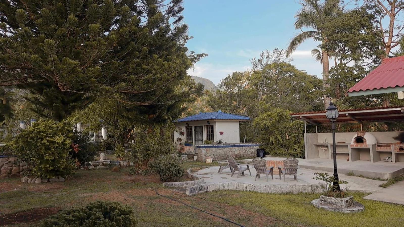 La Maison D' Ivonne Antón Exterior foto